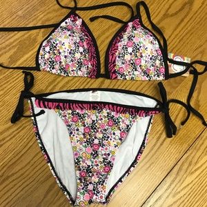 Ocean Pacific Women's 2 piece Bikini Black/multi size Large